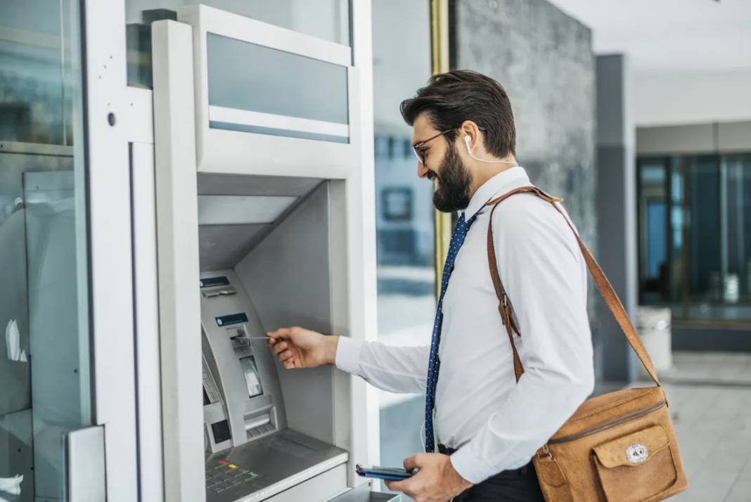 ATM'lere yeni güncelleme geldi: Artık bunu yapanın kartını ATM'ler anında yutacak 1